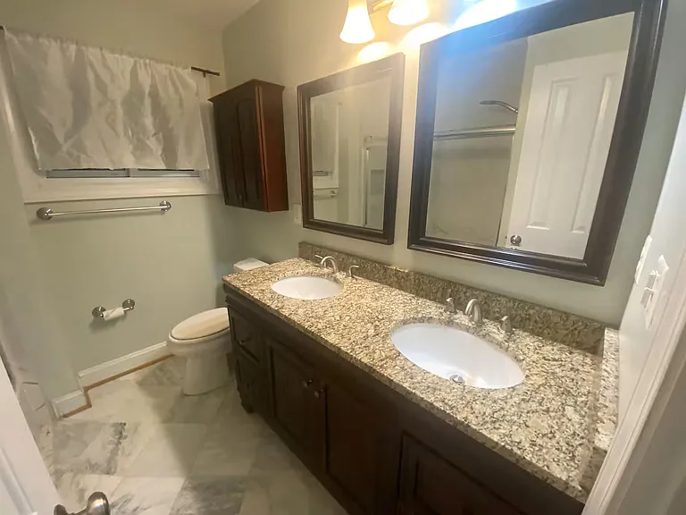 4131 Cupp Dr — Photo 9