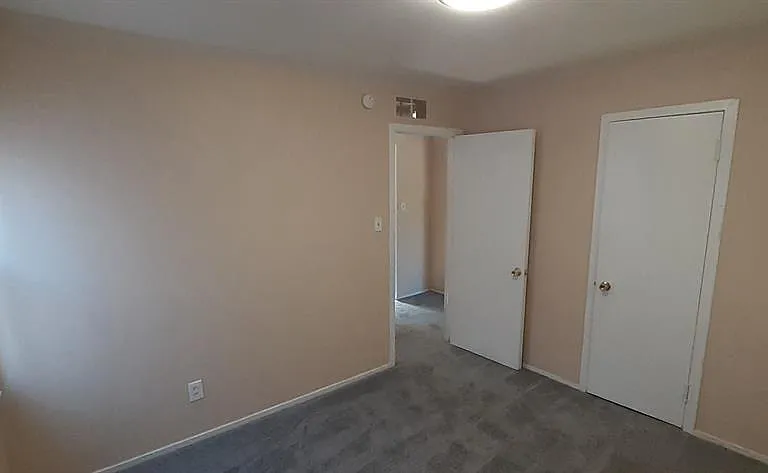 8662 Ford Ave — Photo 11
