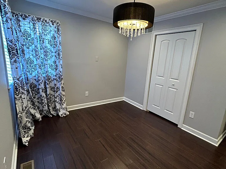 1423 Kathleen Ct — Photo 25