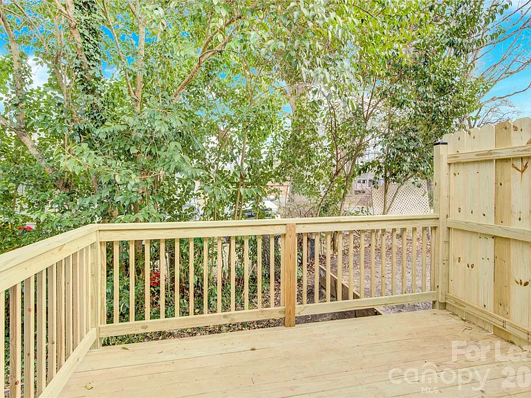 112 Dean St — Photo 18