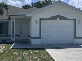 213 SE 24th Ave, Cape Coral, FL 33990