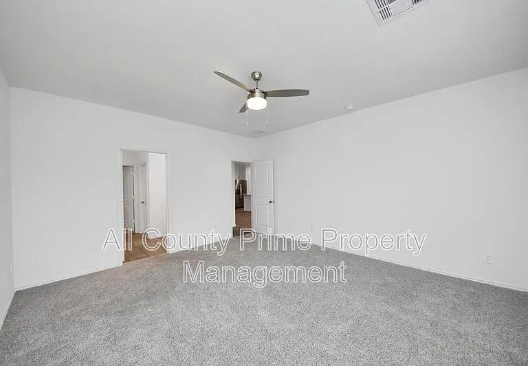 31303 Heddington Ln — Photo 17