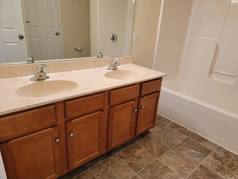 101 Park Place Cir — Photo 17