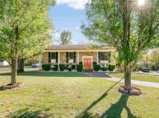388 Forest Hill Dr, Huntingdon, TN 38344