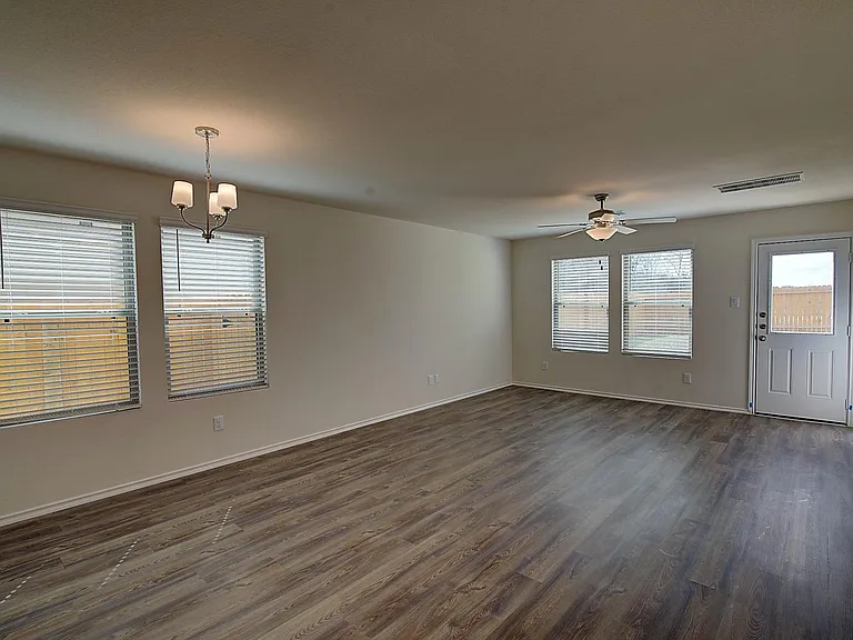 14412 Conifer Dr — Photo 4