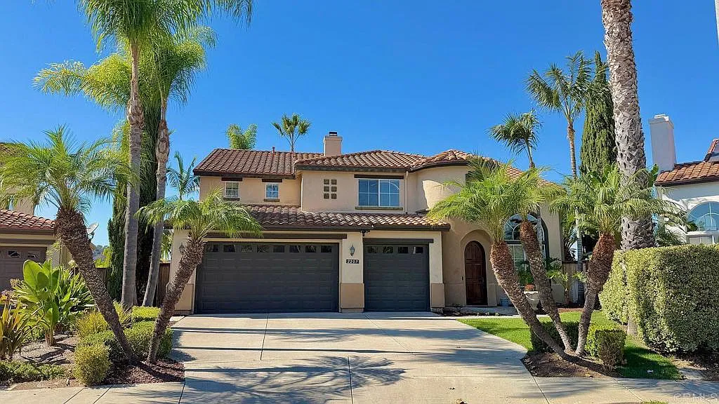 5 bed, 2.5 bath, 3523 sqft, $7,948 — Photo 1