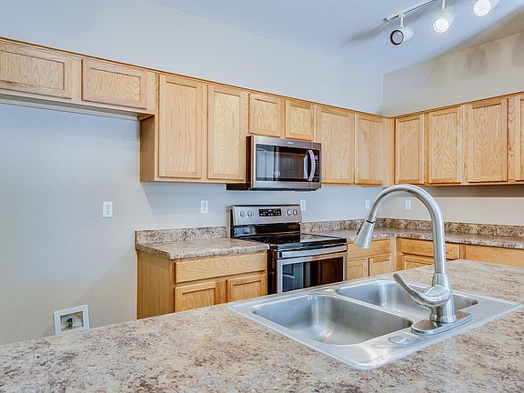 5th image of 17949 W Port Royale Ln