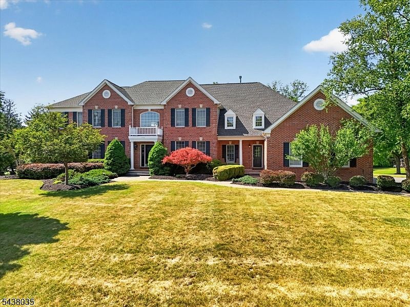 1st image of 116 Grayson Dr
