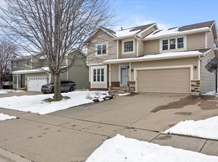 5425 NW 90th St, Johnston, IA 50131