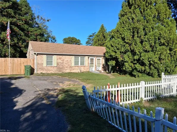 7945 Redmon Rd, Norfolk, VA 23518