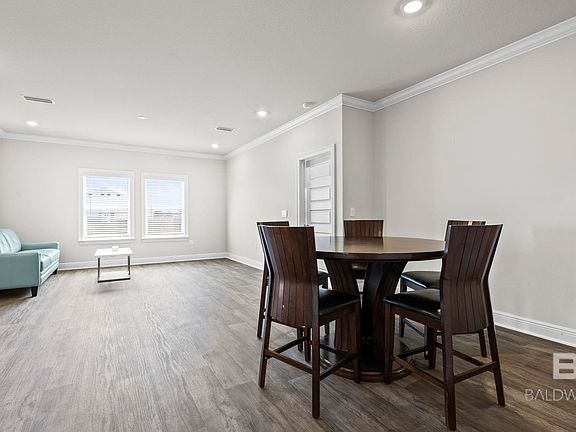 5th image of 8888 Chabo Cir