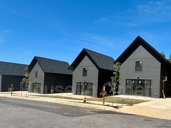 209 Cowan St, Rutherfordton, NC 28139