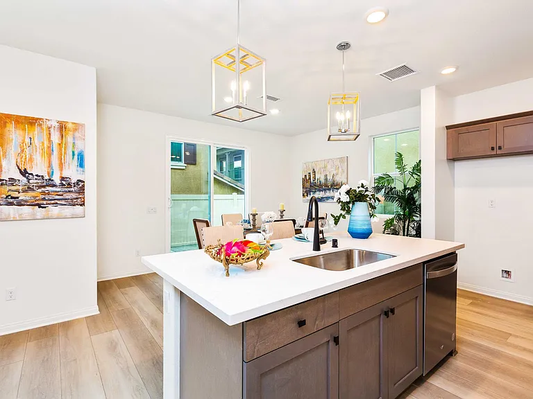 1644 Coral Bells Pl — Photo 17