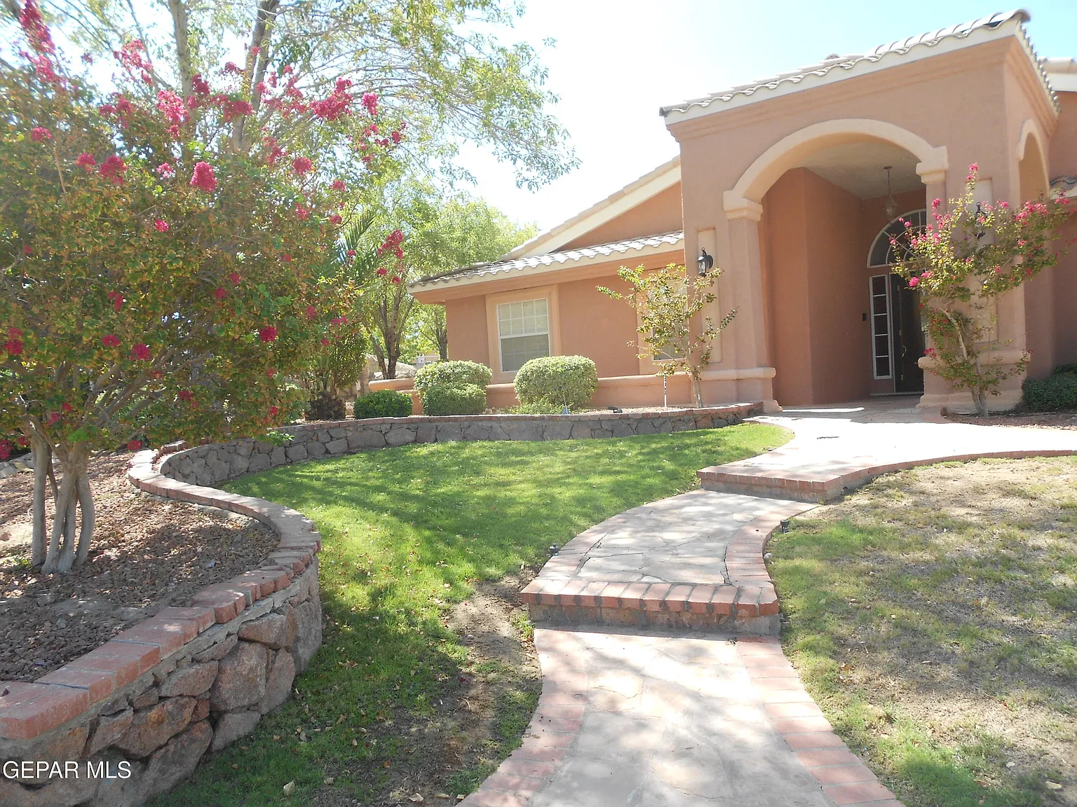 5 bed, 3.0 bath, 2638 sqft, $3,750 — Photo 1