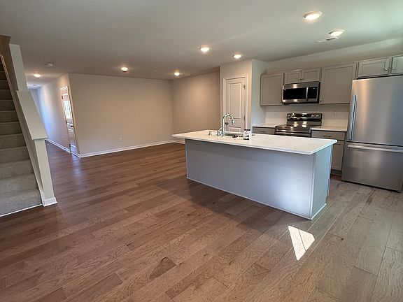 5th image of 14653 Hancock Towns Dr
