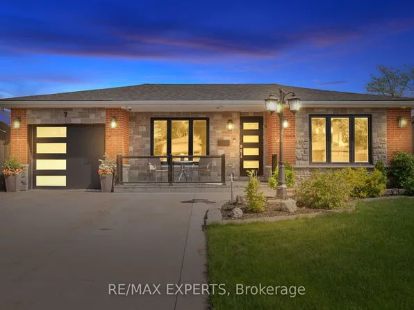 7 Goodwood Rd, Brampton, ON L6S 1C4