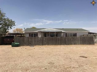 7210 Norris Rd, Carlsbad, NM 88220