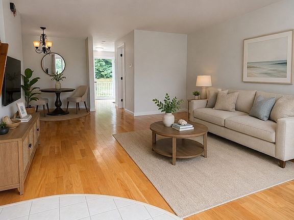 5th image of 161 Winter St APT 22