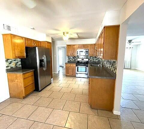 5th image of 5813 Beaumont Pl