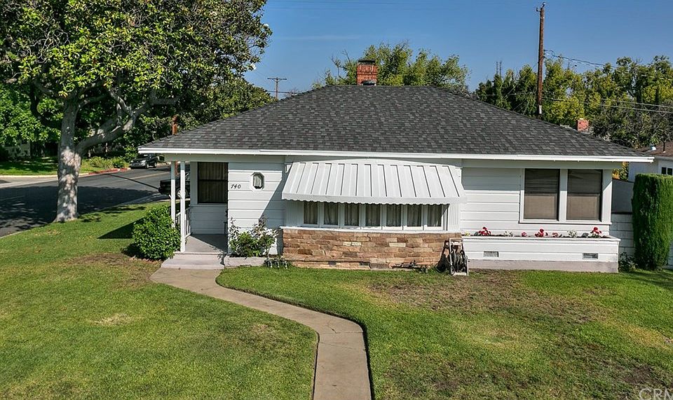 1st image of 740 E Valencia Ave