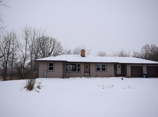 N4011 Junction Rd, Juneau, WI 53039