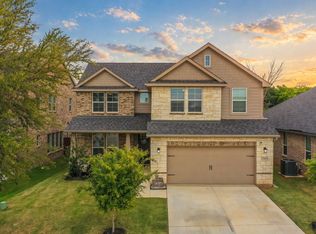 1303 Hickory Ct, Weatherford, TX 76086