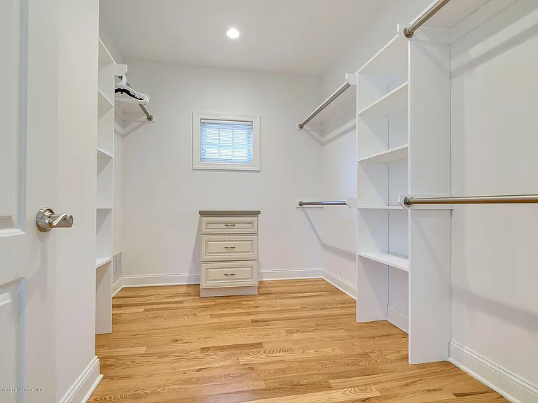 330 Villa Park Way — Photo 30