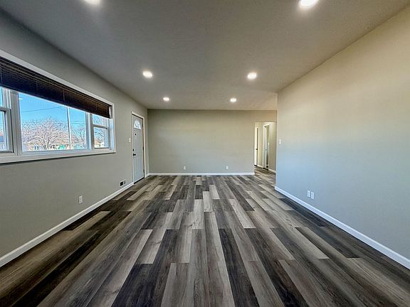 4th image of 1105 Jefferson Ave