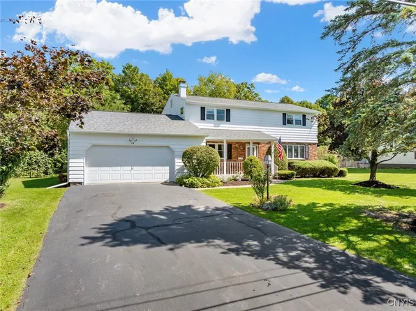 12 Laurelwood Rd, New Hartford, NY 13413