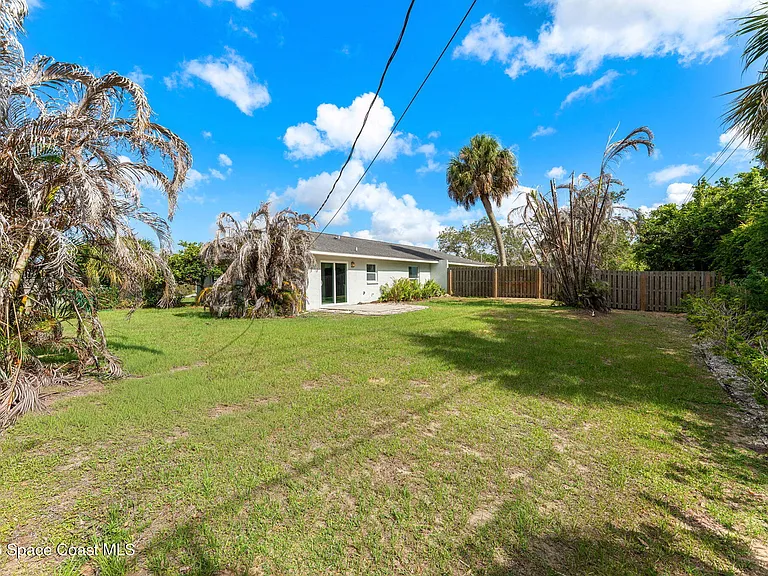 3077 Sea Gate Cir — Photo 18