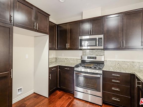 3rd image of 11439 Excelsior Dr Unit A
