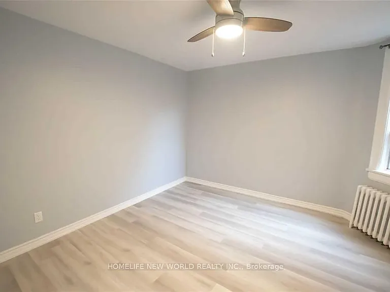 1104 College St #3 — Photo 5