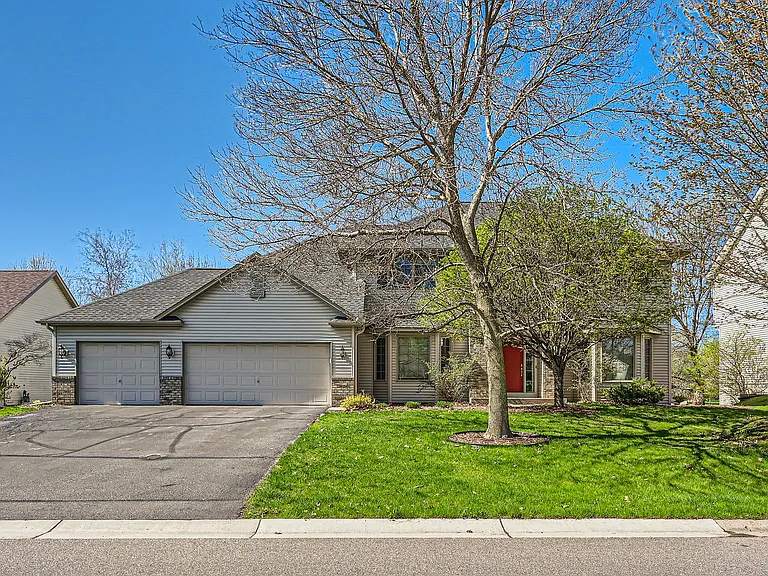 Eagle Valley Dr — Photo 3