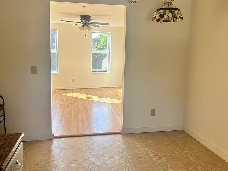 40 S Front St #5 — Photo 12