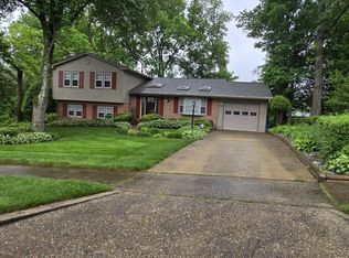 9227 Nester Rd, Fairfax, VA 22032