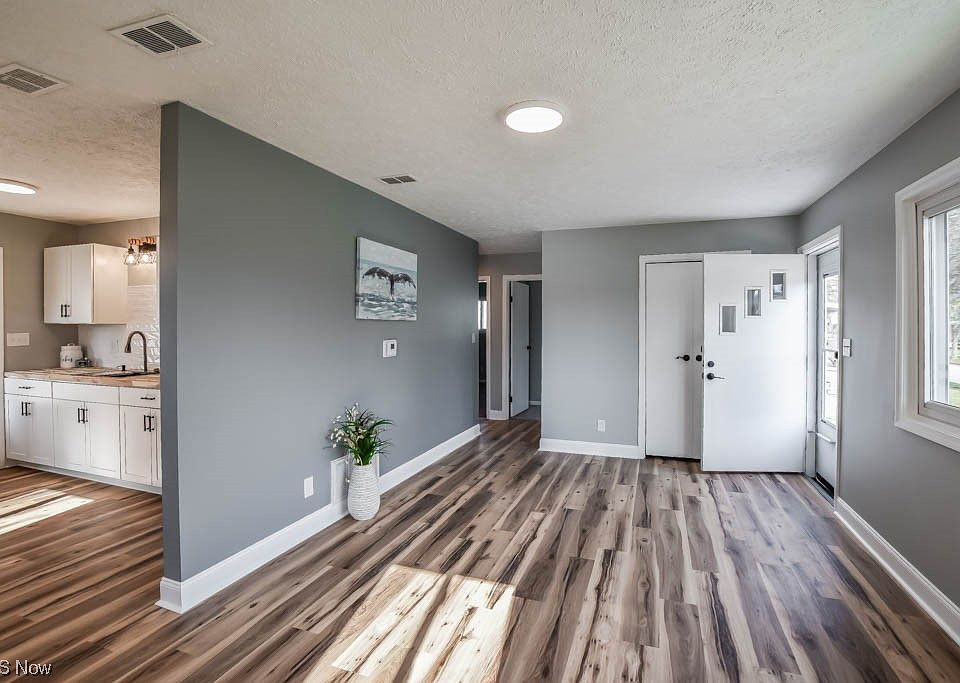 612 Dennison Ave, Akron, OH 44312 Zillow