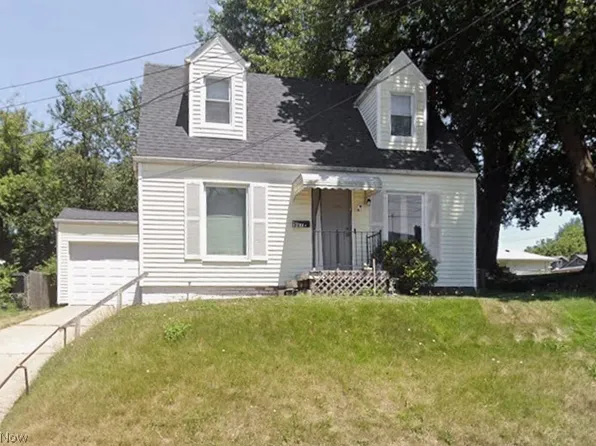 907 16th St NE, Canton, OH 44714