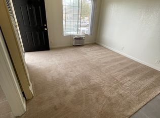 108 Center St APT 20, Taft, CA 93268