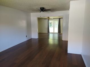 636 Glenhill Dr, Riverside, CA 92507