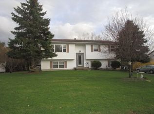 10 Laroc Rd, Chester, NY 10918