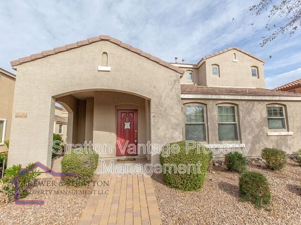 2554 E Megan St
