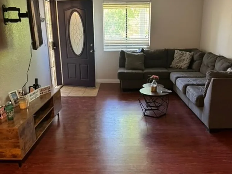 1336 E Mountain View Rd #202 — Photo 6