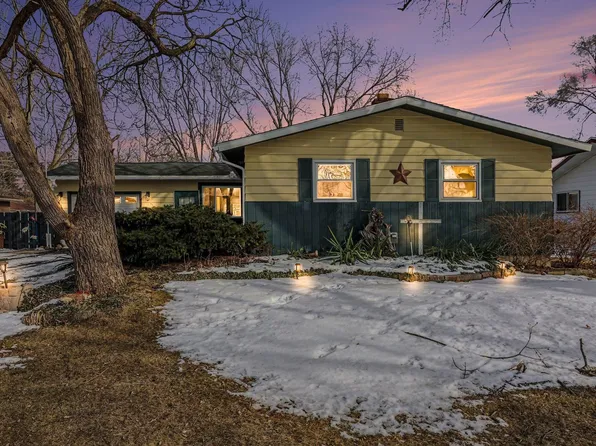 4010 E Saint Andrews Rd, Midland, MI 48642