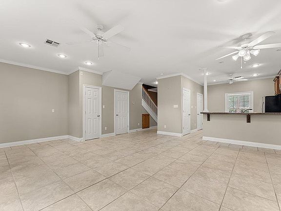 2nd image of 210 Doctor Michael Debakey Dr APT D