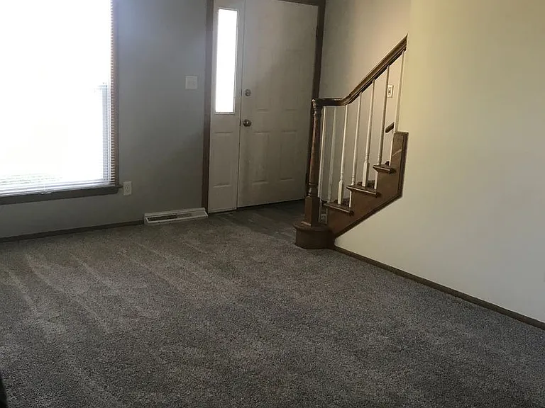 734 Fairwood Dr — Photo 4