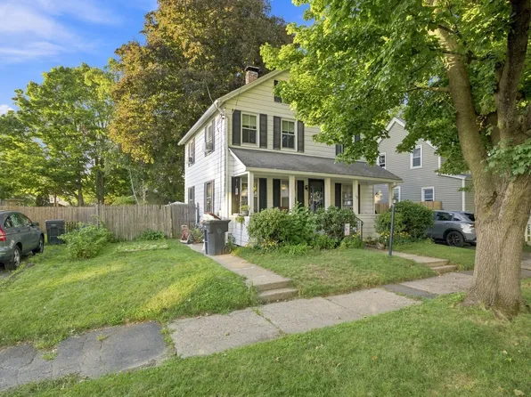 16 Otis St, Westfield, MA 01085