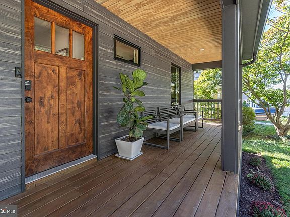 5th image of 3202 Edgewood Rd