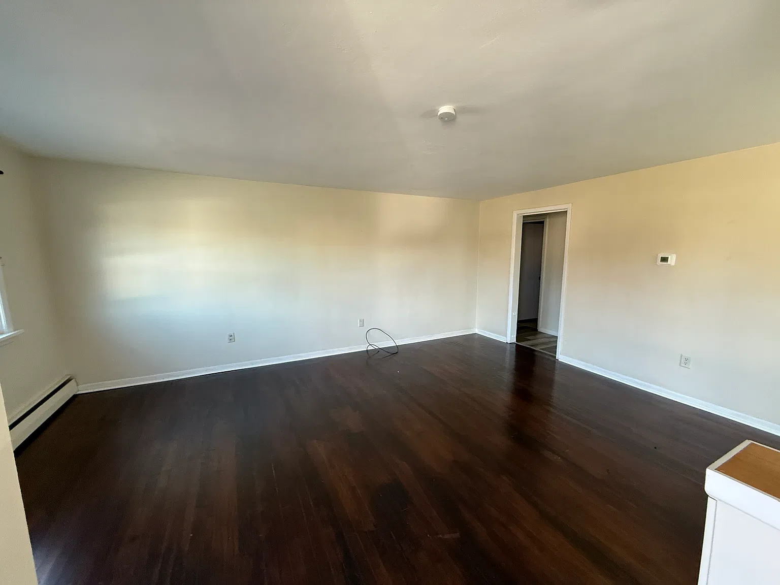 2 bed, $1,000 — Photo 2