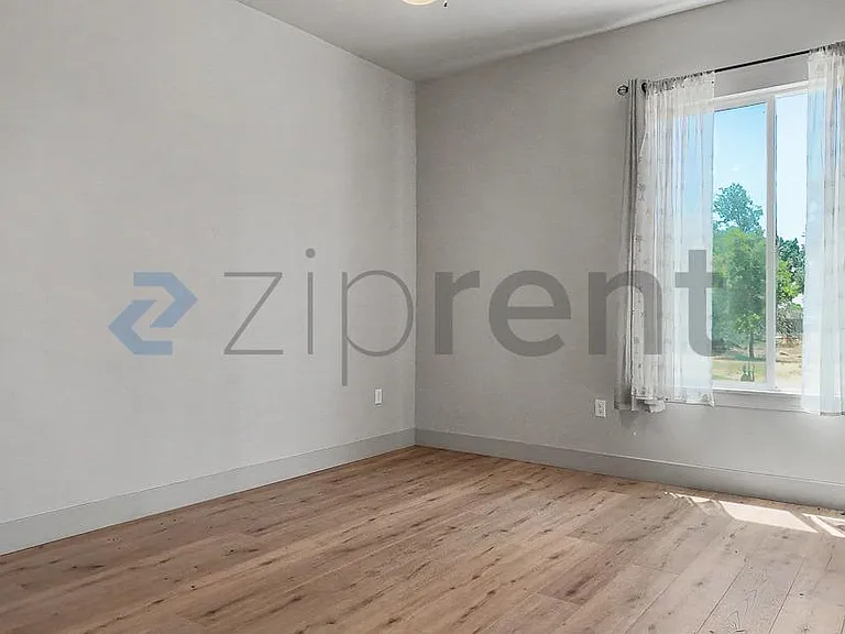 7604 28th St #MAIN HOUSE — Photo 33