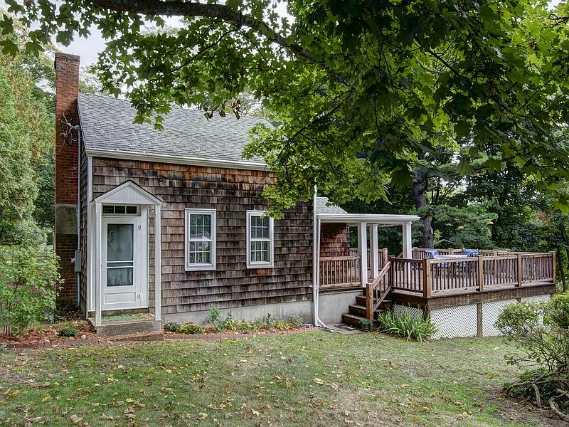 1st image of 375 Munn Ln